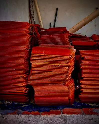 Telhas de Cerâmica Americana Resinada com goivas 