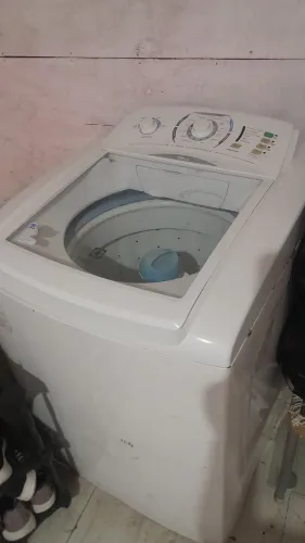 Máquina Electrolux 12kls. (com defeito) vendo para técnico!!!
