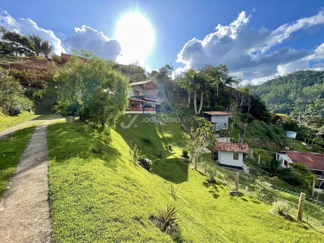 Santa Teresa - Casa Duplex 3 quartos - São Lourenço