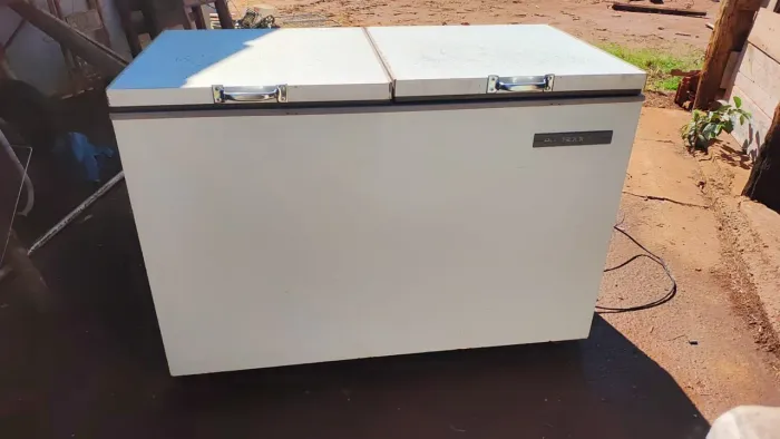 Freezer Prosdócimo de 390 litros