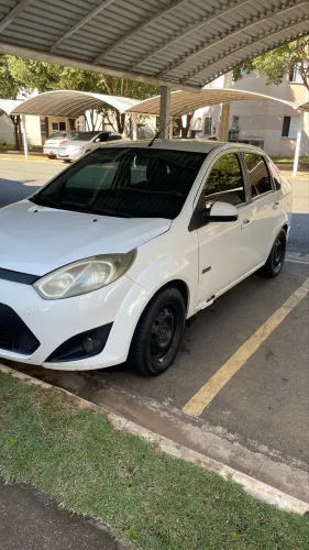Ford Fiesta Sed. 1.6 8V Flex 4P 2013