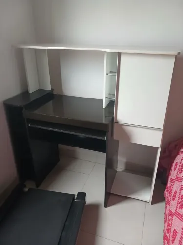 Escrivaninha completa