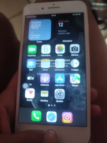 iPhone 8 plus top