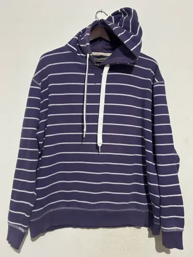 Blusa de moletom com capuz - tamanho G