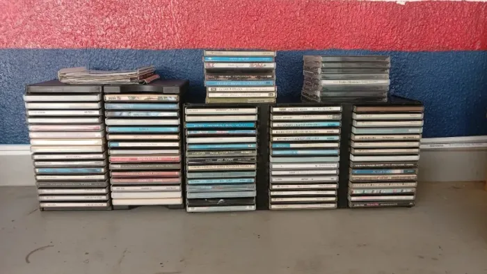 Lote Coleção de CDs Antigos (Rock, MPB e Clássicos) - 92 Mídias