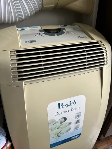 Ar Condicionado Portátil DeLonghi Pinguino PAC C105