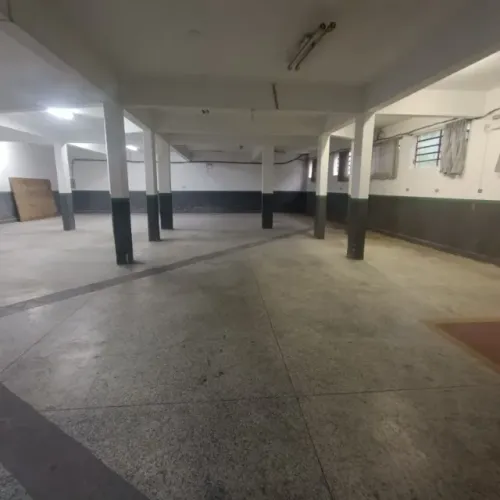 alugo sala galpão térreo de 104m² com amplo terreno de 600m² bairro salto weissbach