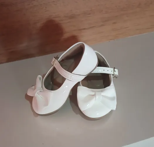 Sapatinho Alice Verniz Branco 
