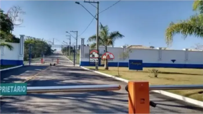 Terreno à venda em condomínio fechado no bairro Vargem Grande, em São José dos Campos