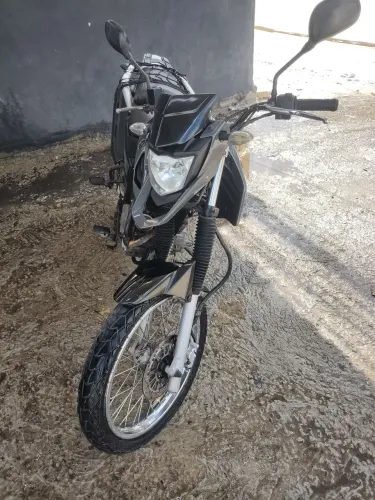 Vendo Moto xtz150 Crosser ED