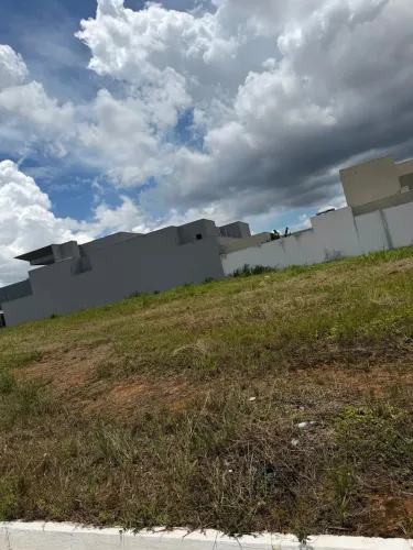 Lote de terras no Jd. das Américas 3 com área de 468,75