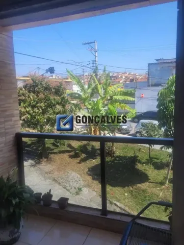 Sobrado à venda em Santa Terezinha, São Bernardo do Campo  2 suítes, 3 banhos, 2 vagas