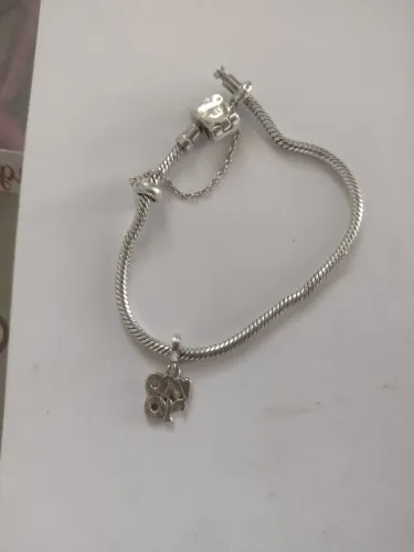 Vendo pulseira de berloque prata legítima  estilo Pandora Vivara Life seminova em perfeito