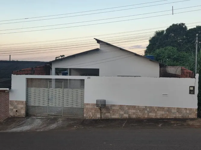 Casa no Tancredo Neves