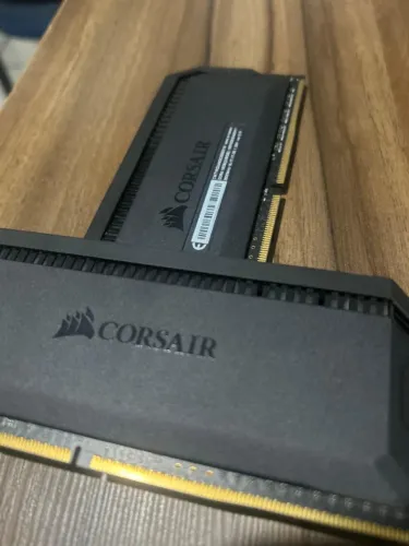 Memória RAM Corsair Dominator Platinum RGB 16GB (2x8GB) DDR4 3000MHz