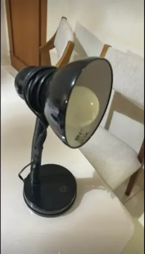 Luminária preta
