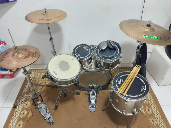 Bateria e percussão 