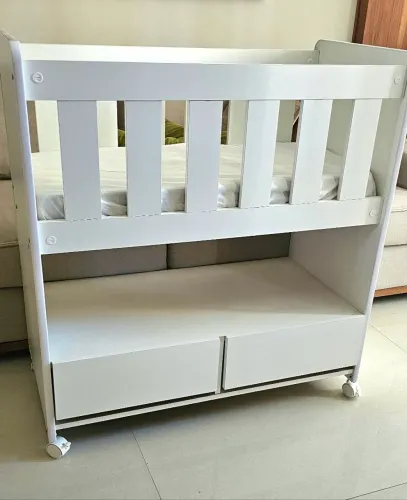 Mini Berço Moisés com Rodinhas, 2 Gavetas e Colchão