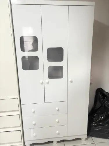 Guarda roupa infantil Branco 3 portas