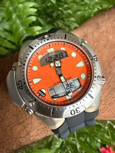 Relógio Citizen Aqualand JP1060 Laranja