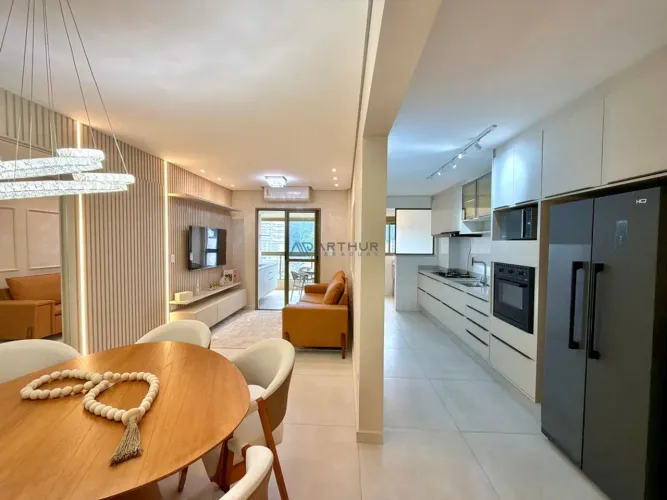 Apartamento Alto Padrão à venda em Praia Grande no Canto Forte com 2 suítes