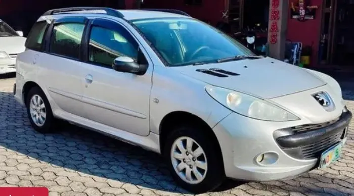 Peugeot 207 SW XR Sport 1.4 Flex 8V 5P 2010
