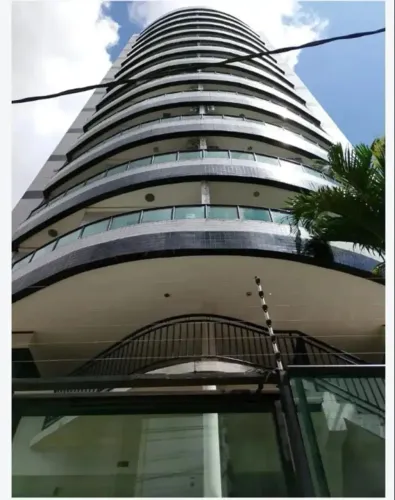 Apto. Ed. La Belle Residence - 94 m² com 3/4 sendo 1 suíte e 2 vgs - Belém - PA