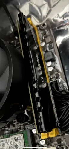 Memória RAM 16GB DDR4 1x16gb 2400mhz KLLISRE