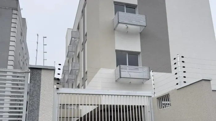 Imóvel para aluguel com 30 metros quadrados com 1 quarto em Santa Cândida - Curitiba - PR