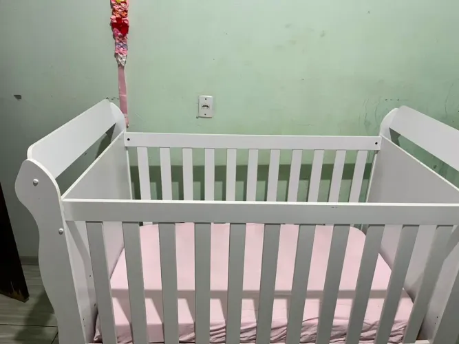Vendo berço com colchão