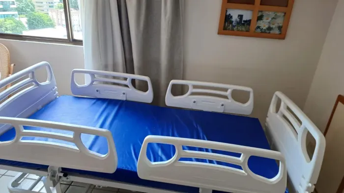 Cama Hospitalar motorizada