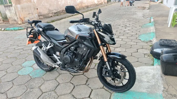 Honda CB500F 2023