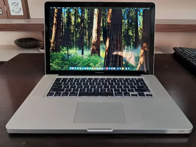Macbook pro 2011