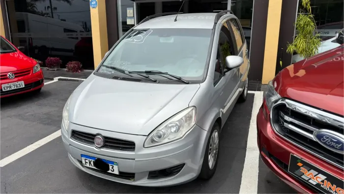 Fiat Idea Essence Dualogic 1.6 Flex 16V 5P 2013