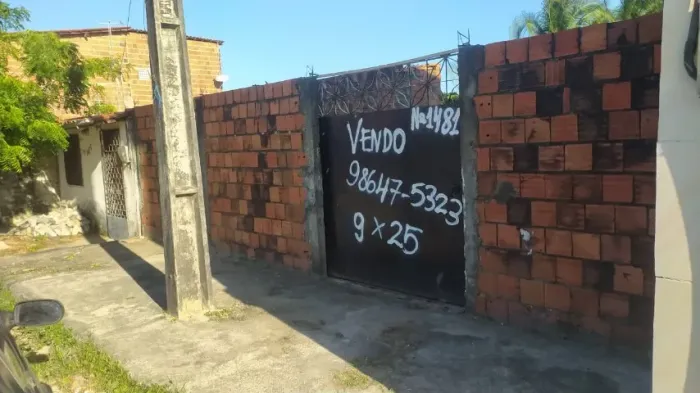Vendo terreno na Caucaia medindo 9x25