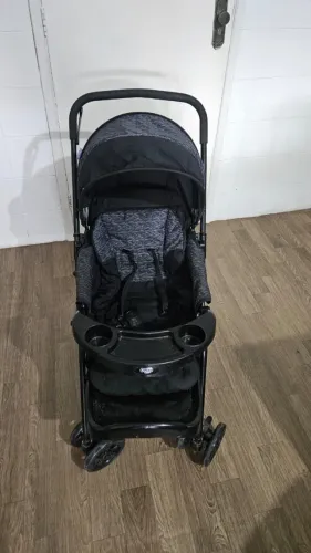 Carrinho de bebe com bebe conforto + suporte para carro