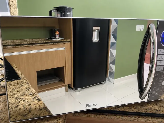 Microondas Philco PME31 30L funcionando perfeitamente.