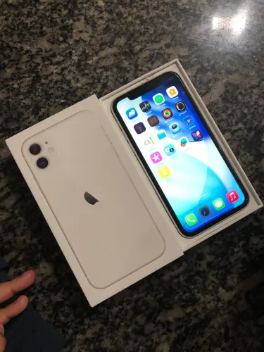 iPhone 11