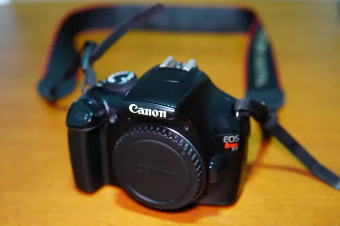 Canon T3 com lente 18-55 III Com caixa original