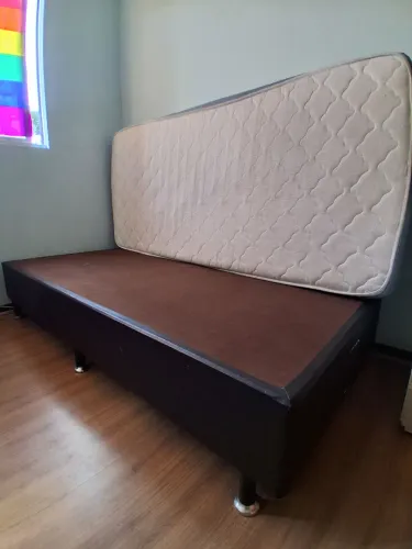 Cama solteiro (base e colchão)