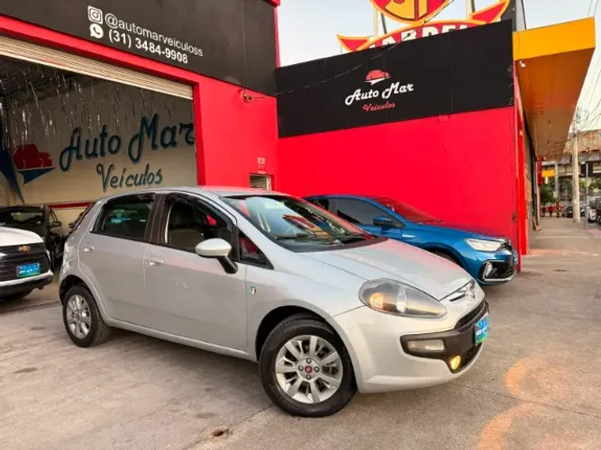 Fiat Punto Attractive Italia 1.4 F.flex 8V 5P 2015