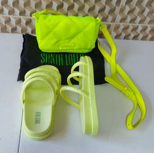 Bolsa +chinelo Santa Lolla