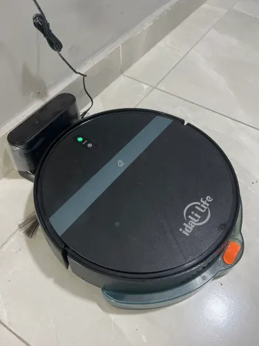 Robô aspirador (sem mapeamento)
