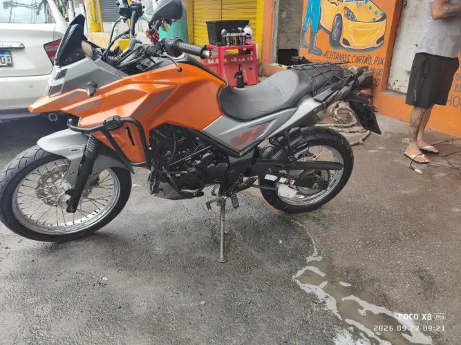 Nh 300 linda! Melhor que XRE!!!