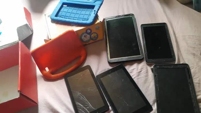 Vendo Tablets pra conserto 