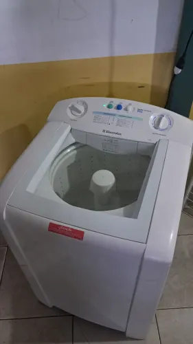 Máquina de Lavar Roupas Electrolux 12kg, 127V.