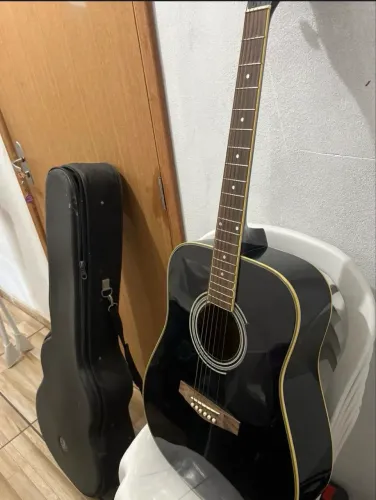 Violão elétrico com capa case