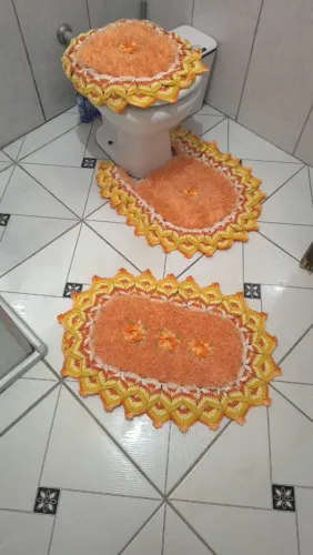 Jogo de Banheiro de Crochê Laranja (3 Peças)
