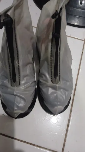 Capa pra proteger seu sapato Chuva, único da OLX