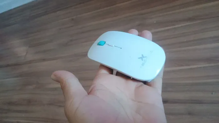 Mouse sem fio bluetooth branco